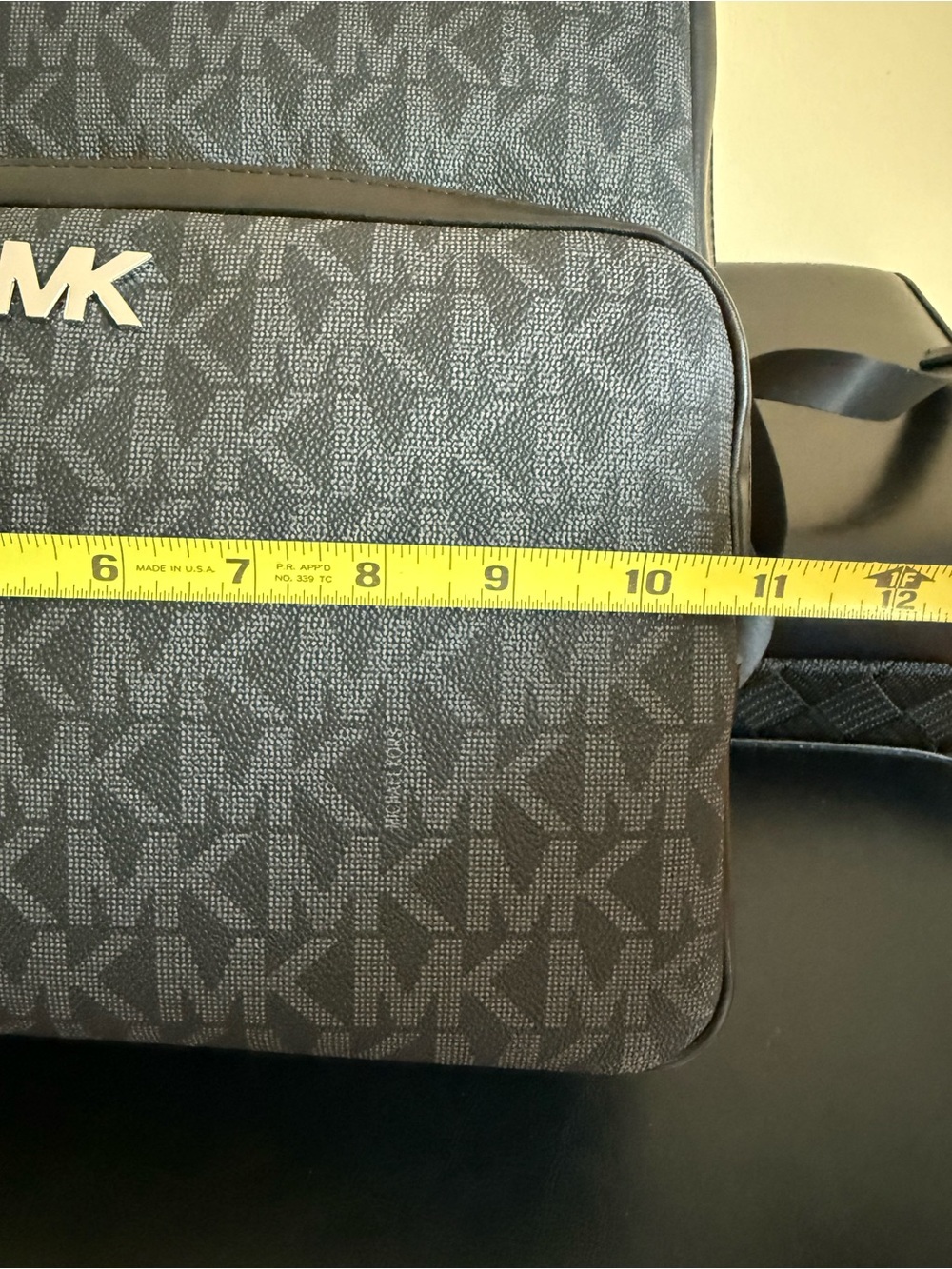 MICHAEL KORS EVERETT Backpack Front Unisex Black MK Logo Leather Laptop New Trip - Picture 4 of 13